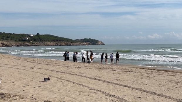 Imagen de una de las playas de Sant Pere de Ribes dentro del Parque Natural del Garraf (YouTube)