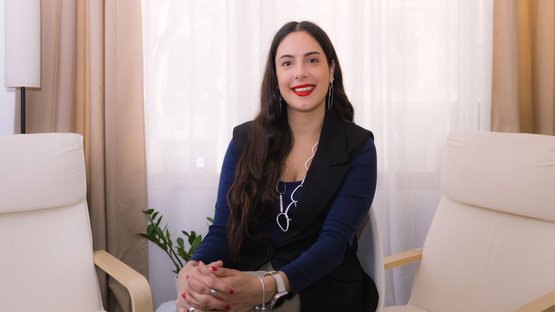 Núria León: Si sientes que la IA te entiende más que nadie es una señal de dependencia