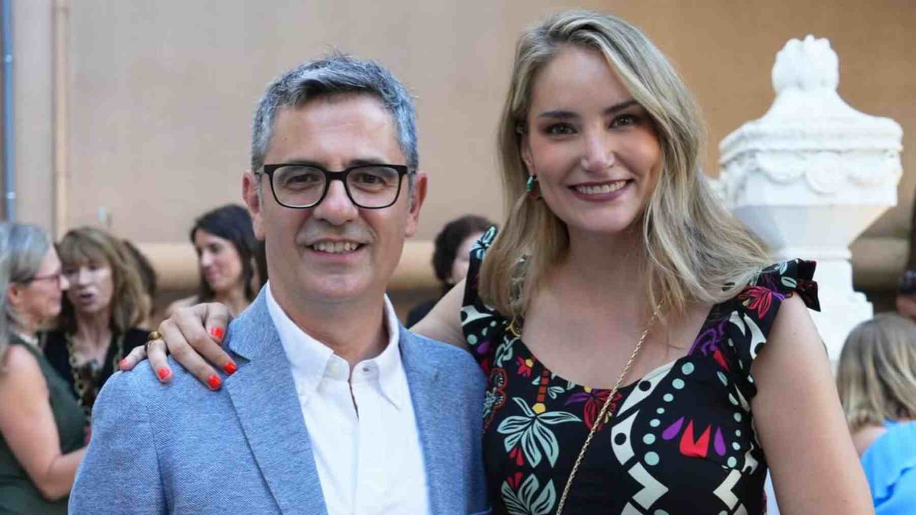 Félix Bolaños y Alba Carillo en un evento en Madrid. (Foto: @albacarrillooficial)