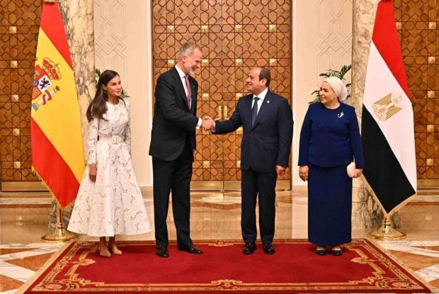 Los Reyes Felipe y Letizia con el presidente de Egipto, Abdel Fattah El-Sisi e Intisar El-Sisi. (Foto: Europa Press)