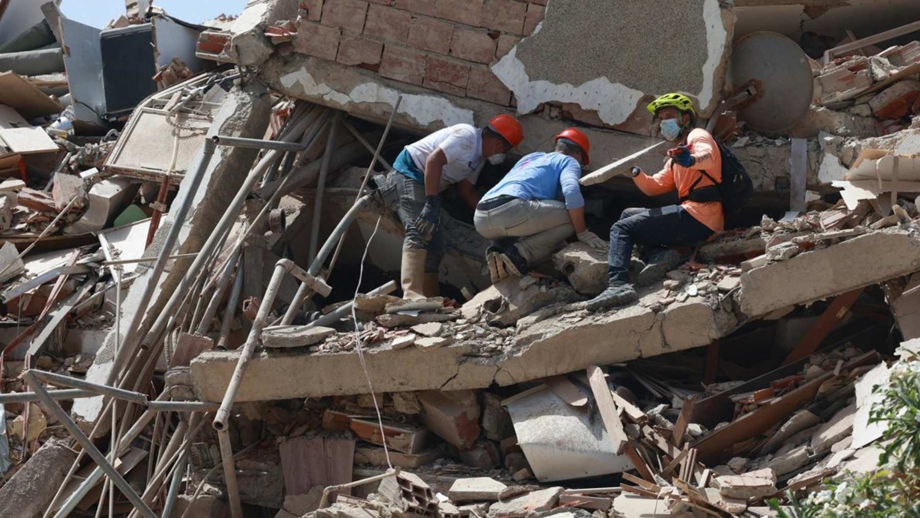 Los españoles fallecidos en los terremotos en Venezuela ascienden a 18: 144 continúan desaparecidos