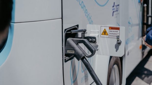 recarga autobús eléctrico