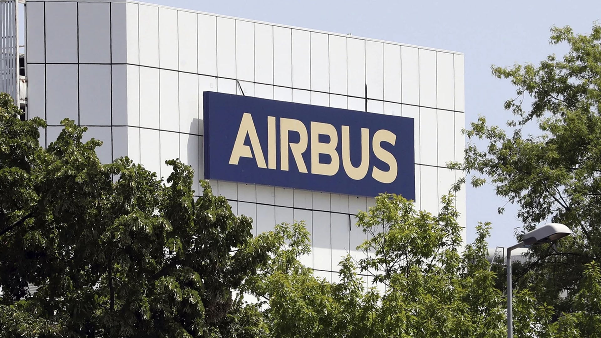 Los empleados de Airbus denuncian a la compañía por imponer servicios mínimos abusivos en plena huelga