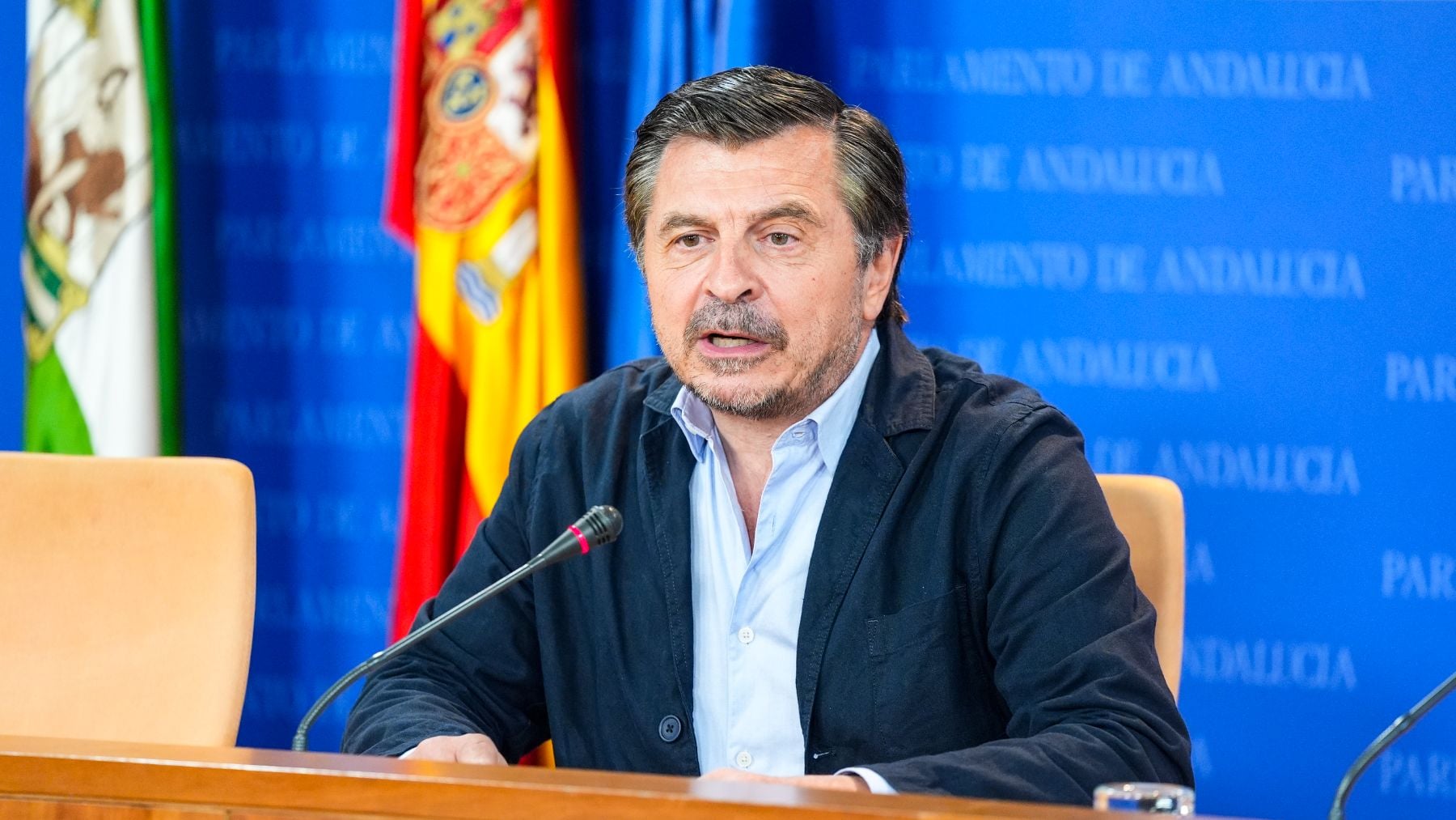 El PP carga contra el PSOE por importar el veneno del sanchismo al Parlamento andaluz