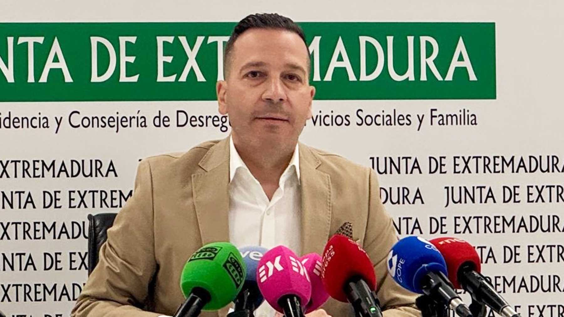 Extremadura se niega a acoger más menas y pide a la Delegación del Gobierno que los acoja en su sede