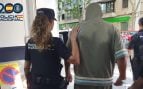 Detenido un pizzero italiano en Playa de Palma tras rajar con un cuchillo a un empleado que protestó por trabajar 16 horas en un día