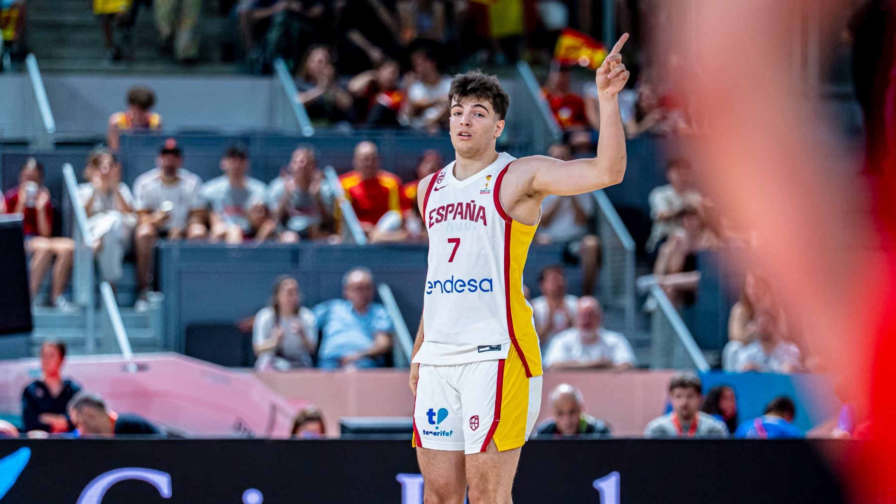 España se gusta contra Dinamarca en Madrid y alarga el pleno en la era Chus Mateo