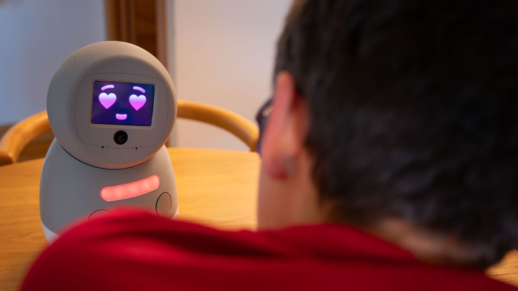 Robot con inteligencia emocional made in spain para apoyar las terapias de niños con autismo