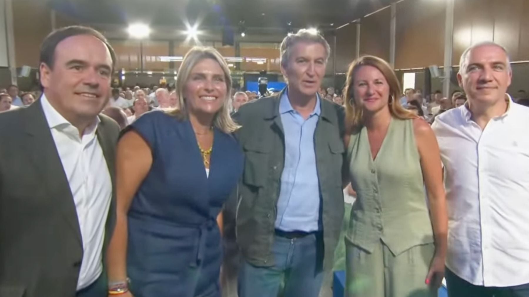 Feijóo se propone ser un presidente comprometido con los valencianos frente al abandono de Sánchez