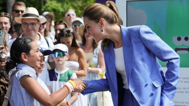 Kate Middleton cobrando tickets en Wimbledon. (Foto: Redes Sociales)