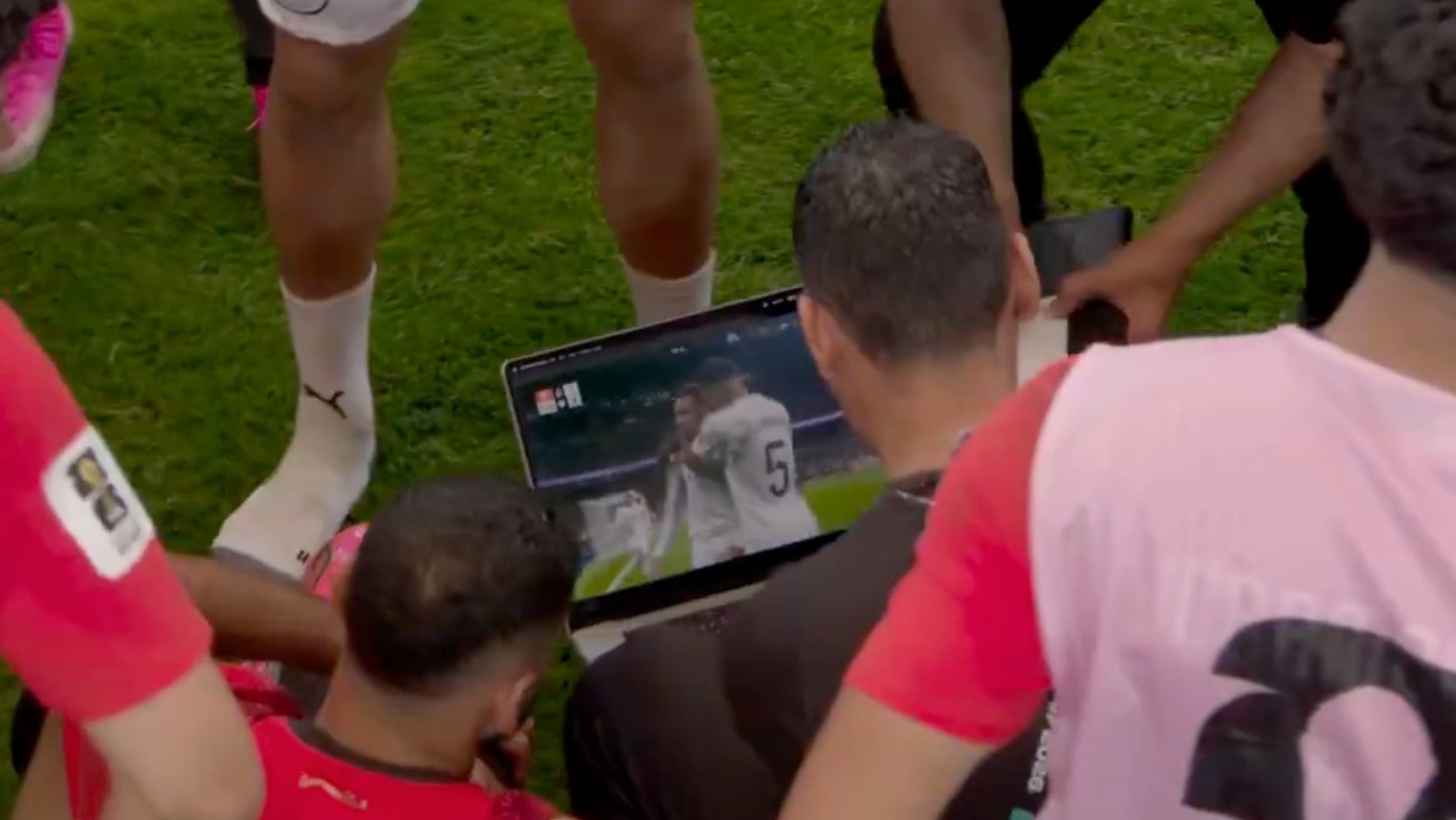 La magia del Mundial: Egipto preparó los penaltis contra Australia ¡con un vídeo de Mbappé con el Madrid!