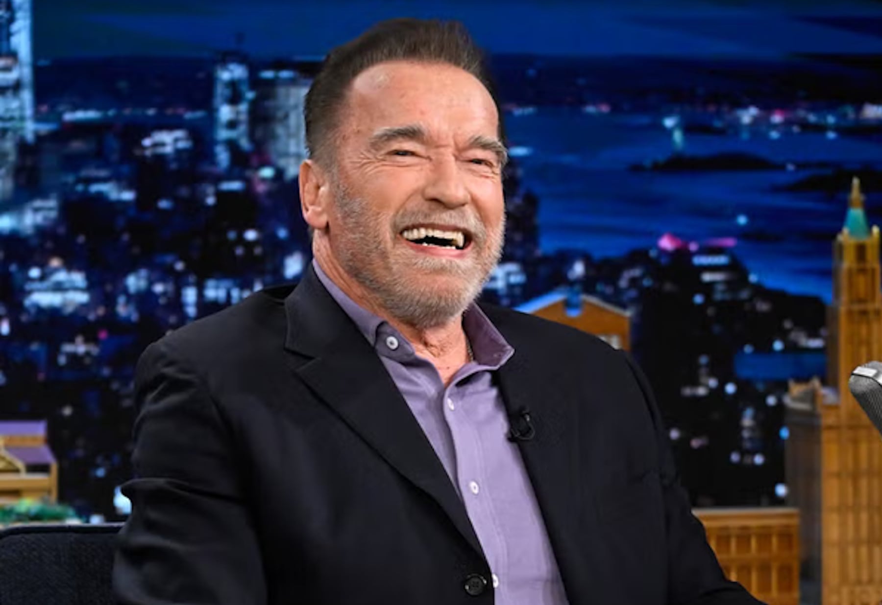 Arnold Schwarzenegger en televisión. (Foto: Youtube)