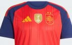 Adidas saca hoy a la venta la camiseta de España con las dos estrellas de la Selección: precio oficial,  dónde comprar y qué talla coger