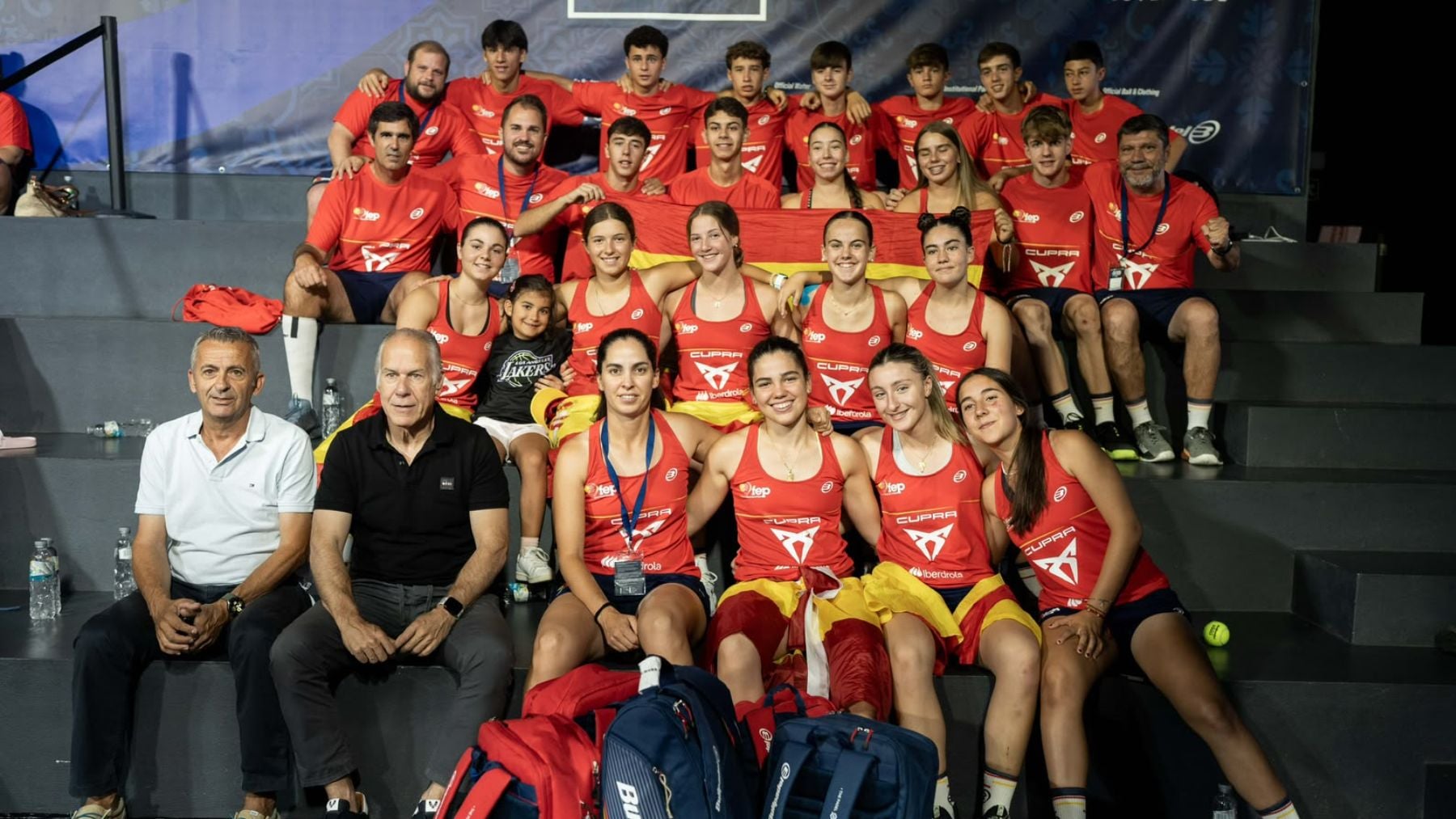 La futuras estrellas del pádel español se coronan en Oporto: ¡Campeones de Europa de menores!