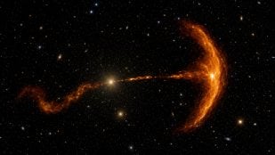 Galaxia RAD J104501.6+352852, descubrimiento de nueva galaxia, hallan galaxia con forma de arco y flecha, científicos descubren galaxia de 1,8 millones de años luz.