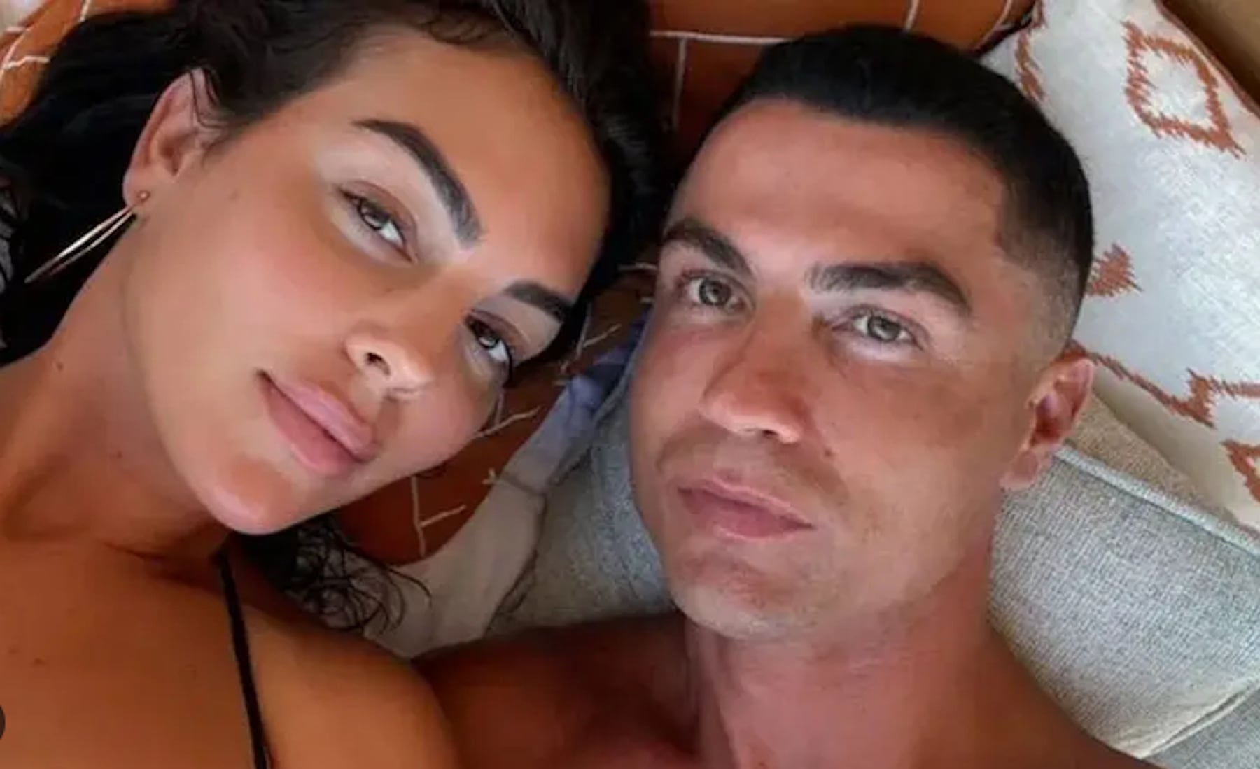 Georgina Rodríguez y Cristiano Ronaldo. (Foto: Instagram)