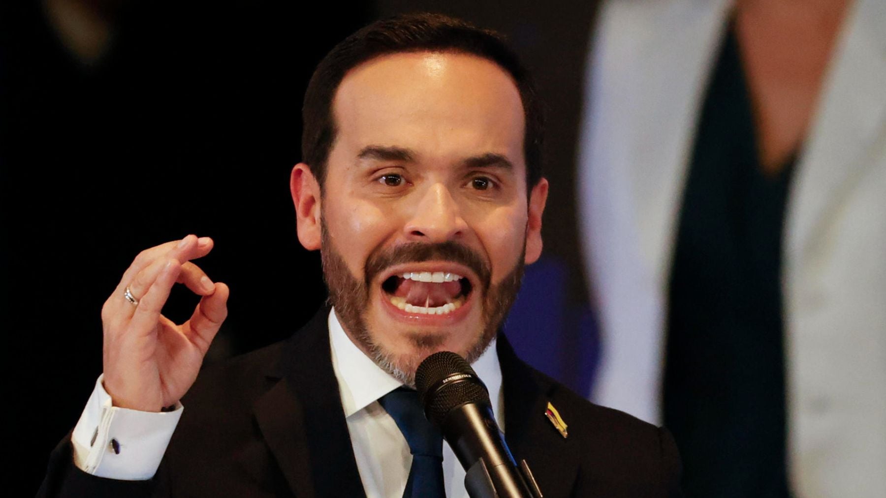 Abelardo de la Espriella suspende el traspaso de poderes con el Gobierno de Petro al que acusa de golpismo