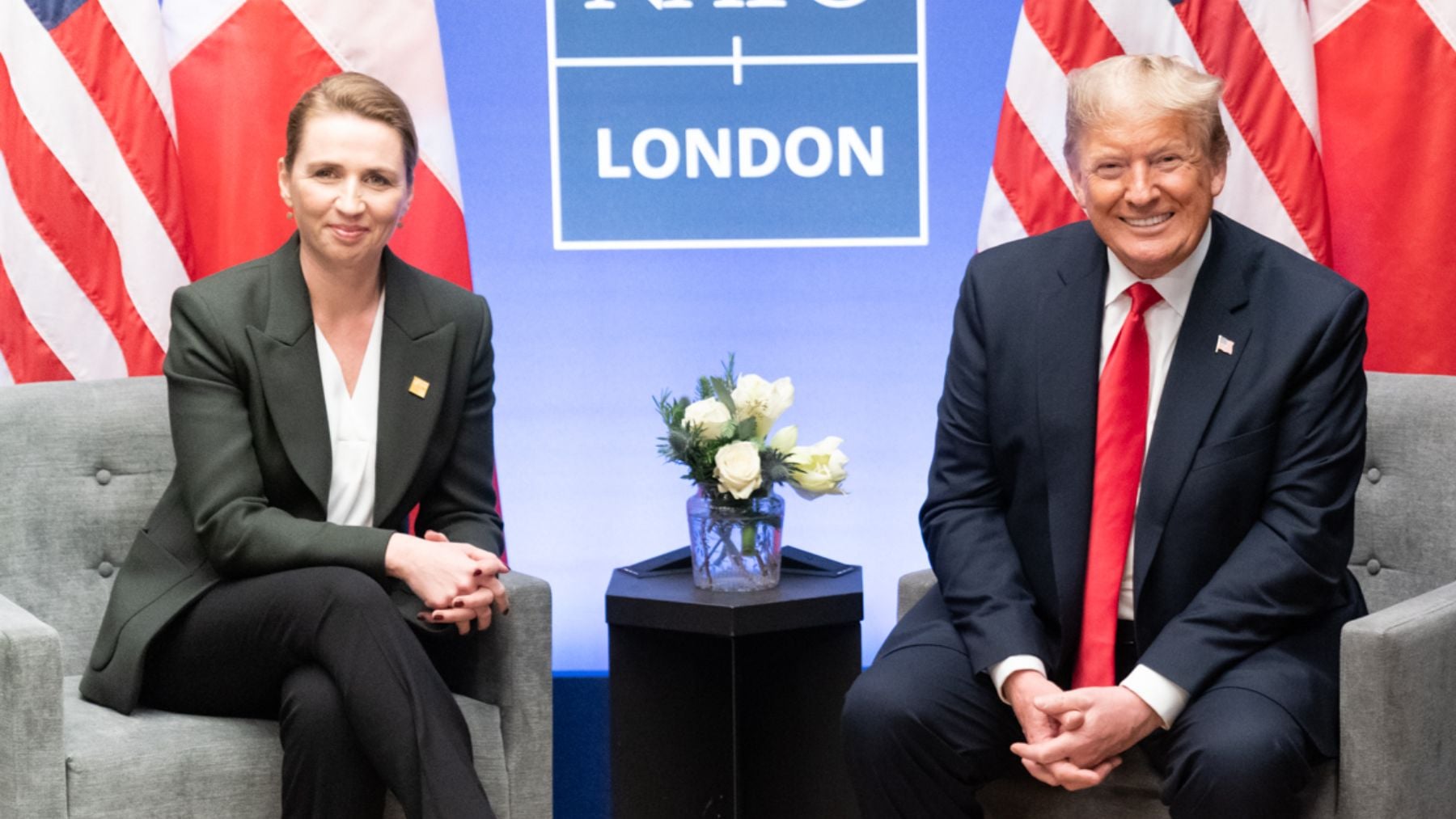 Trump insiste en que EEUU debería controlar Groenlandia y la primera ministra danesa responde: No está en venta