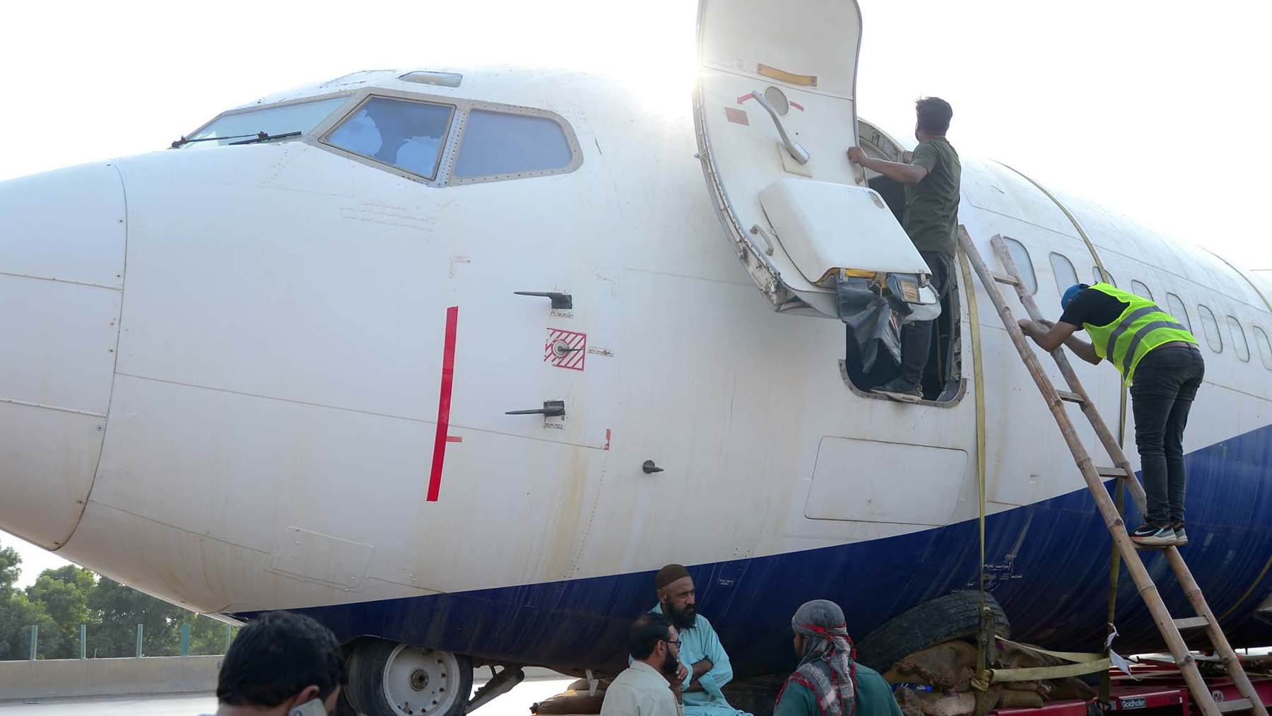 Desaparece un avión de carga pakistaní con cinco tripulantes tras un fallo en su sistema de navegación