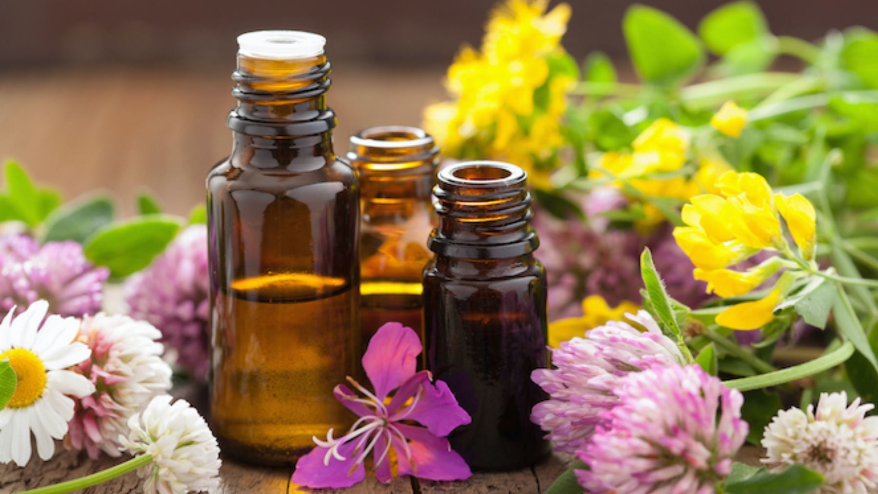 Masajes con aceites esenciales: la recomendación de un experto para relajar el sistema nervioso en verano