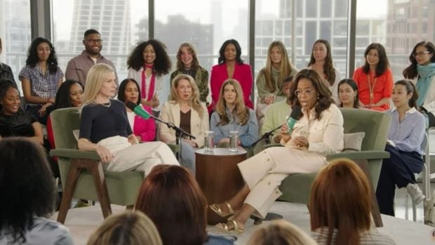 Kristin Cabot y Oprah Winfrey. 