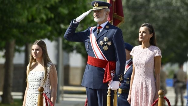 Los Reyes y la infanta Sof&iacute;a. (Foto: Europa Press)