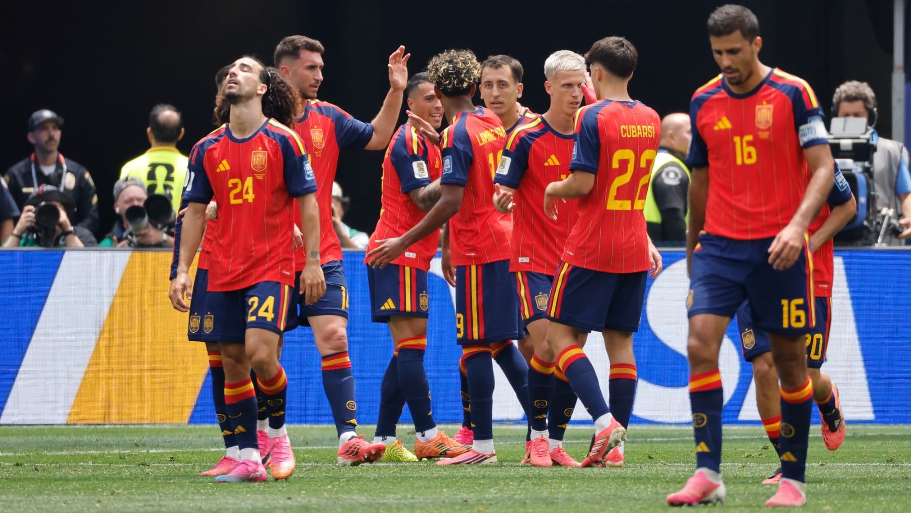 Alineación oficial de España contra Bélgica hoy: Fabián entra por Pedri