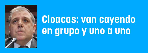 Cloacas: van cayendo en grupo y uno a uno