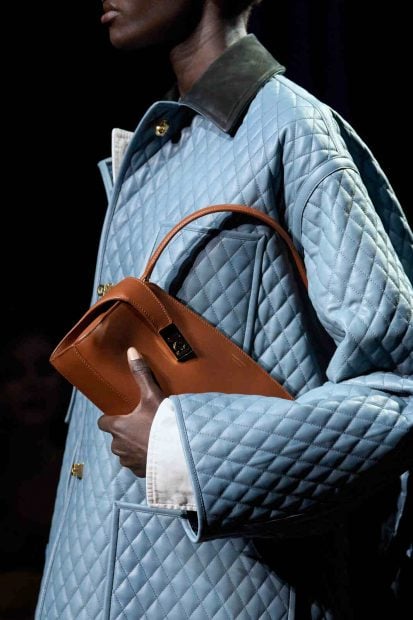 Bolso de Ferragamo como novedades COOL