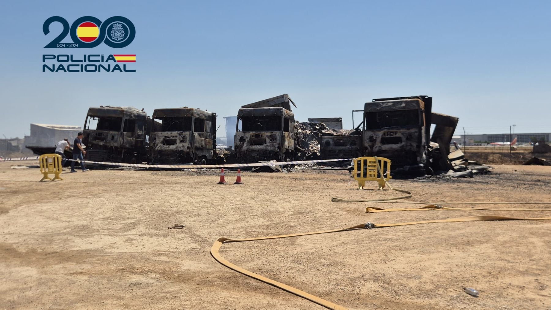 El pavoroso incendio de un camión en Mercapalma fue por la alta temperatura de los neumáticos