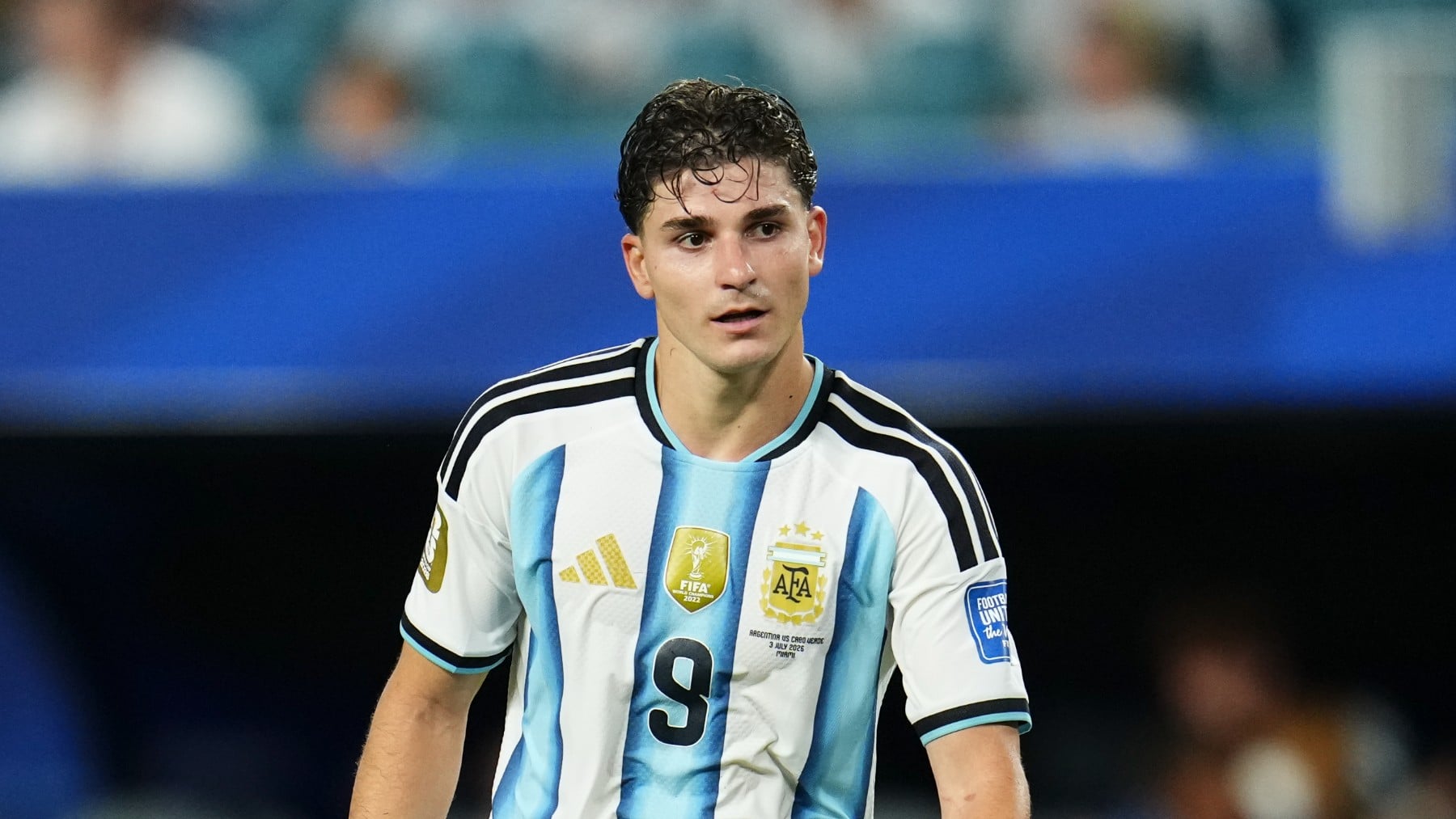 El Arsenal lanza una ofensiva para fichar a Julián Álvarez