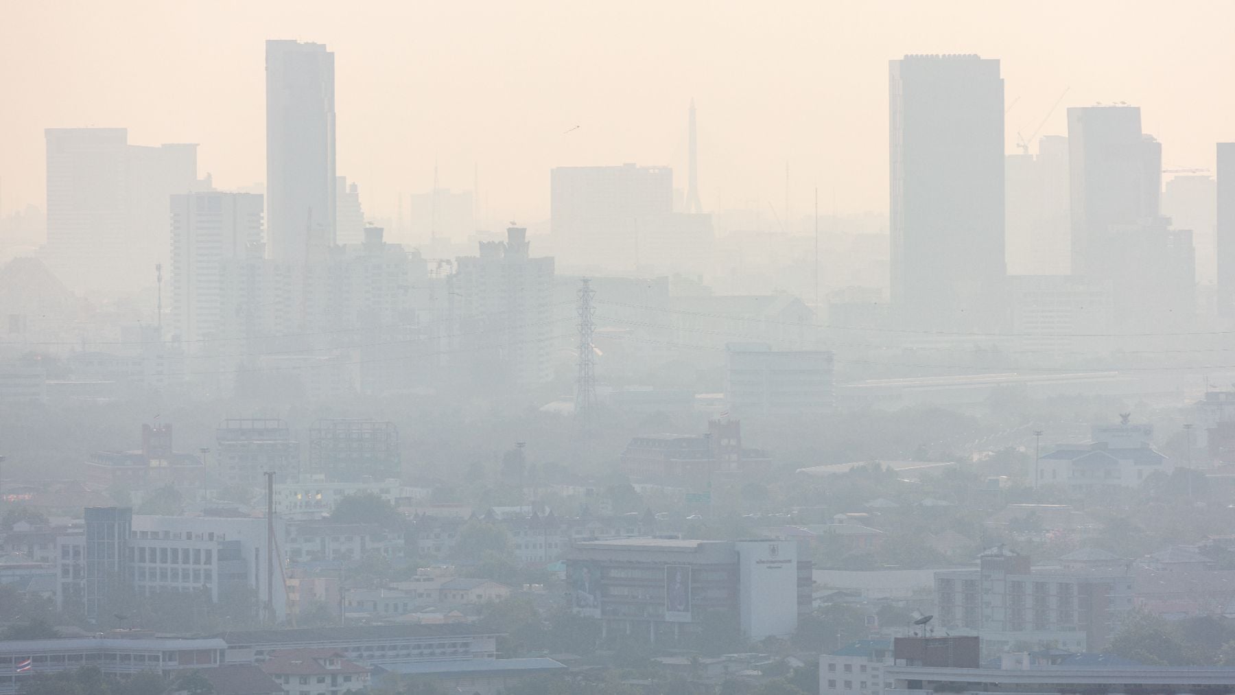 La contaminación atmosférica y el calor extremo contribuyen al aumento de la mortalidad.