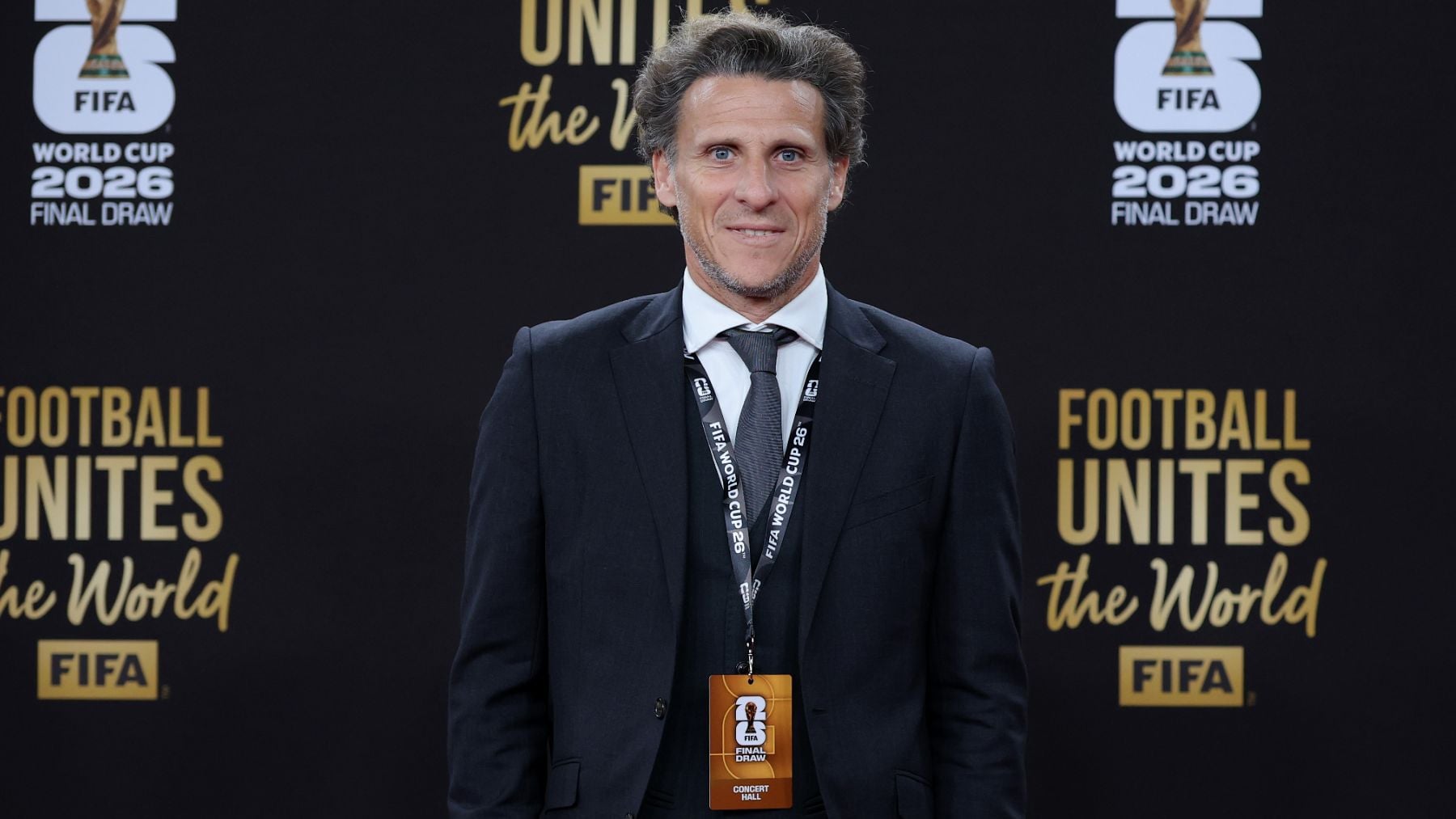 Diego Forlán, nuevo seleccionador de Uruguay tras el desastre de Bielsa en el Mundial