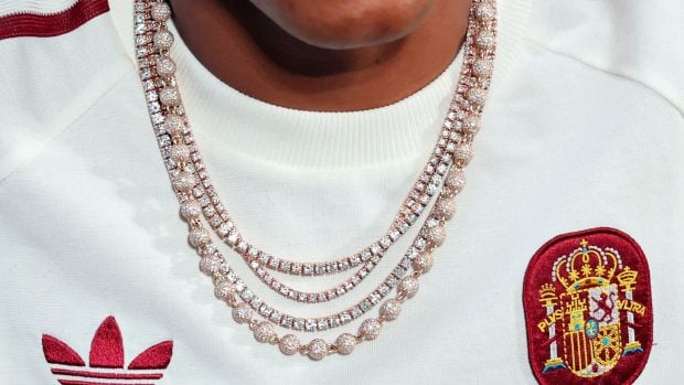 Lamine Yamal Collar