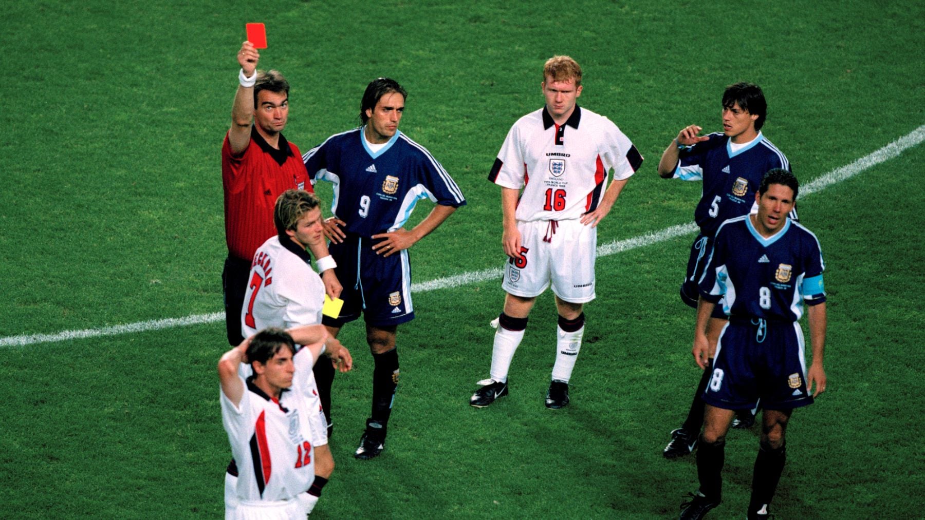 El día que Beckham cayó en la trampa de Simeone y Argentina desquició a Inglaterra en un Mundial