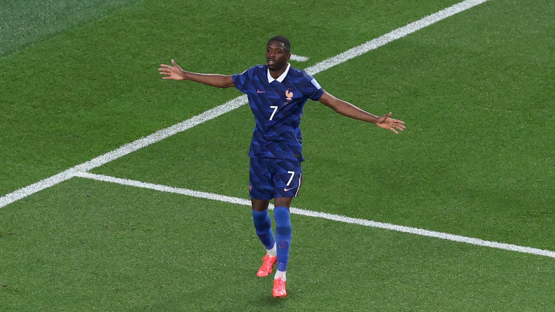 Dembélé, el ejecutor silencioso y obrero defensivo que también marca el paso de Francia