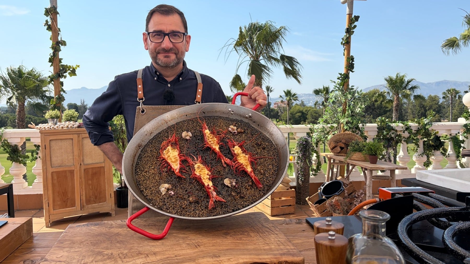 El chef Quique Barella al frente de ‘Nuestros arroces'(Canal Cocina).