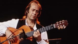 Paco de Lucía. Foto: Frederick de Jesus Carrilho, CC BY-SA 4.0 - Wikimedia Commons