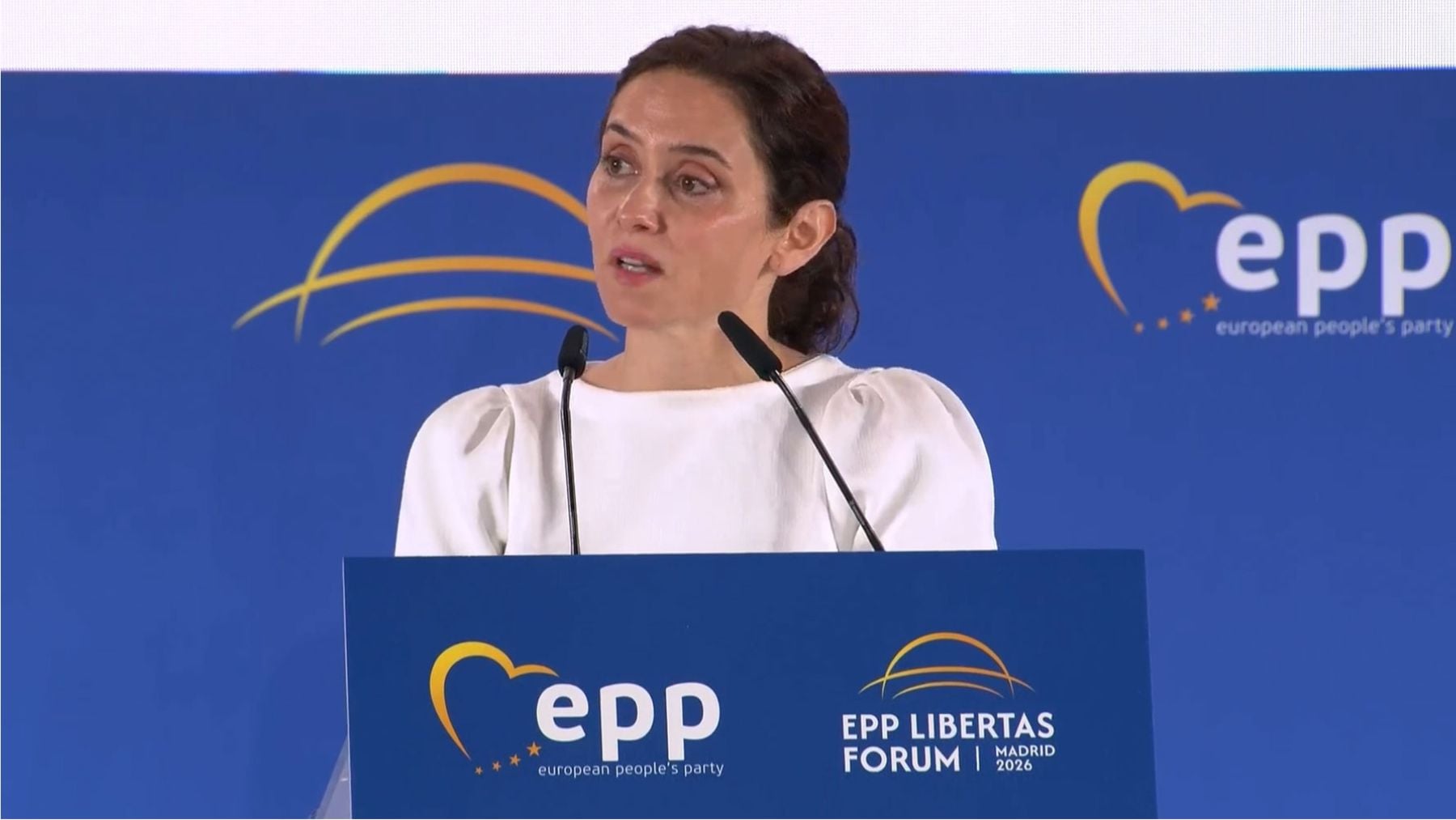Ayuso acusa a Sánchez de utilizar medios de comunicación y herramientas del Estado para dañar la democracia