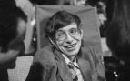 La profunda reflexión de Stephen Hawking, científico: «Recuerda mirar a las estrellas y no hacia tus pies, intenta darle sentido a lo que ves»
