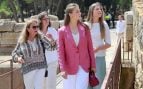 La princesa Leonor y la infanta Sofía en el conjunto arqueológico de Empúries. (Foto: Casa Real)