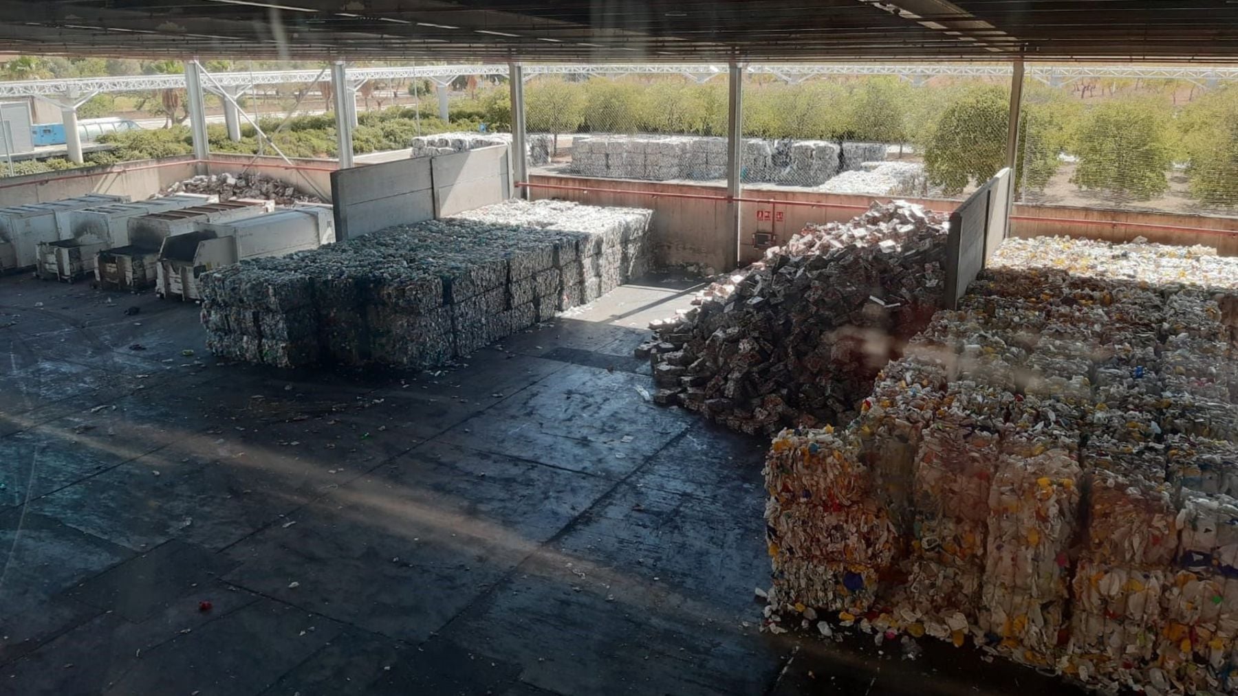 Planta de tratamiento de TIRME en Son Reus.