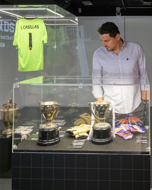 Iker Casillas, Legends : The home of football