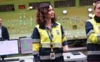 Ayuso durante su visita a la central nuclear de Almaraz.