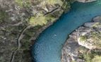 En España tenemos un balneario natural con aguas termales a 25ºC todo el año escondidas en medio de las montañas