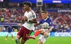 Penalti de Lucas Digne sobre Lamine Yamal (EP)