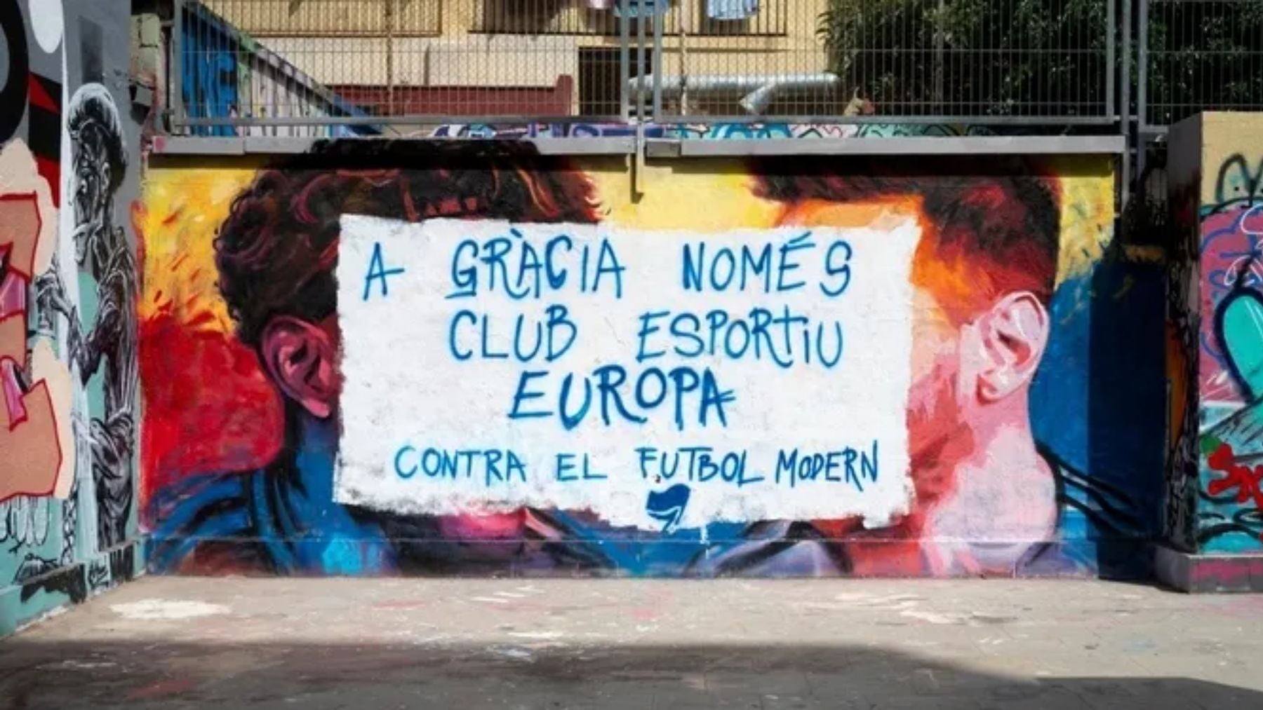 Vandalizan el mural de Lamine Yamal y Messi en Barcelona: Contra el fútbol moderno
