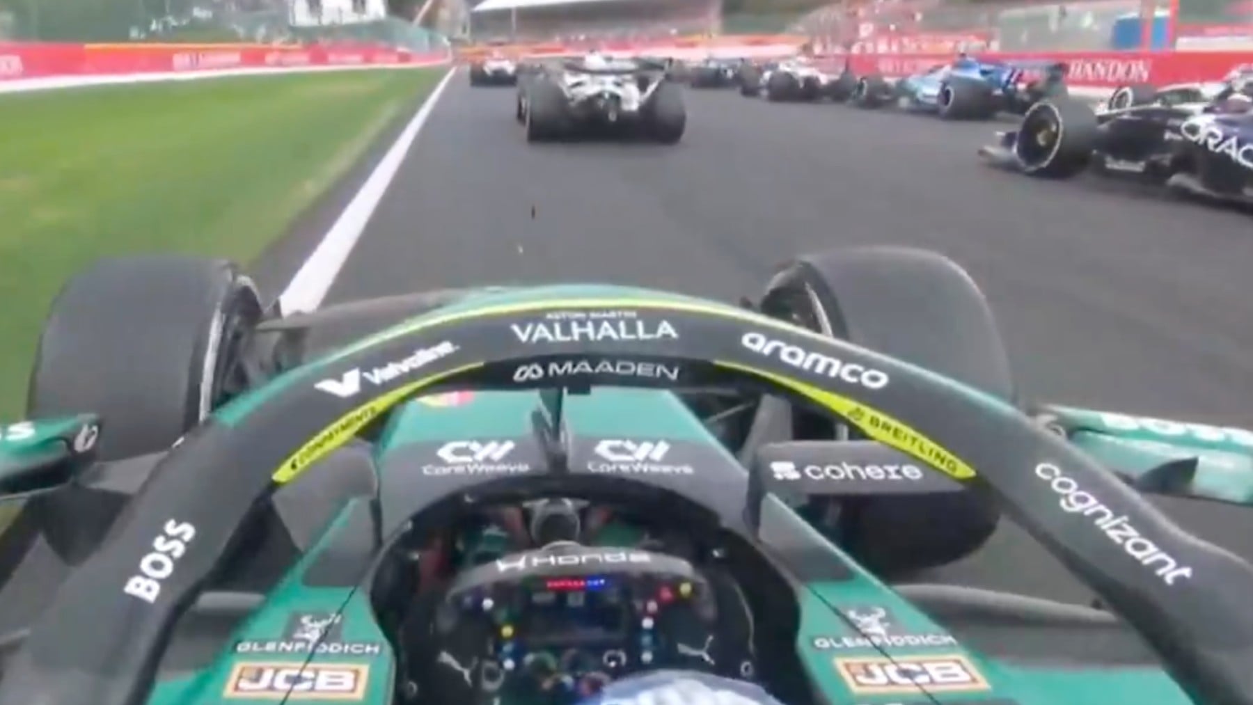 Salida estratosférica de Fernando Alonso en el Gran Premio de Bélgica: ¡gana siete posiciones en una vuelta!