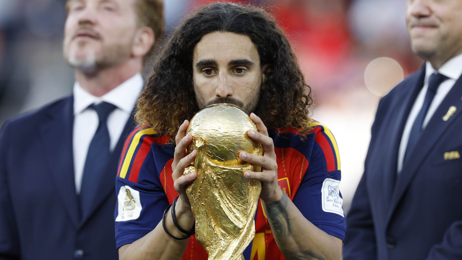 Las promesas más locas de la Selección por ganar el Mundial: el bigote de Lamine, el rapado de Ferran, un tatuaje...