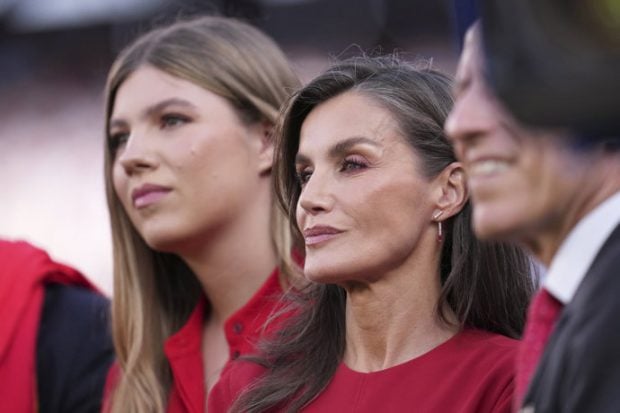 Reina Letizia, pendientes, Mundial